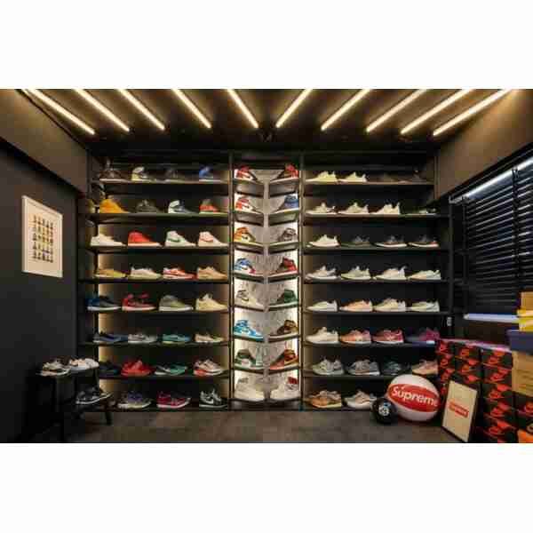 Sneakers